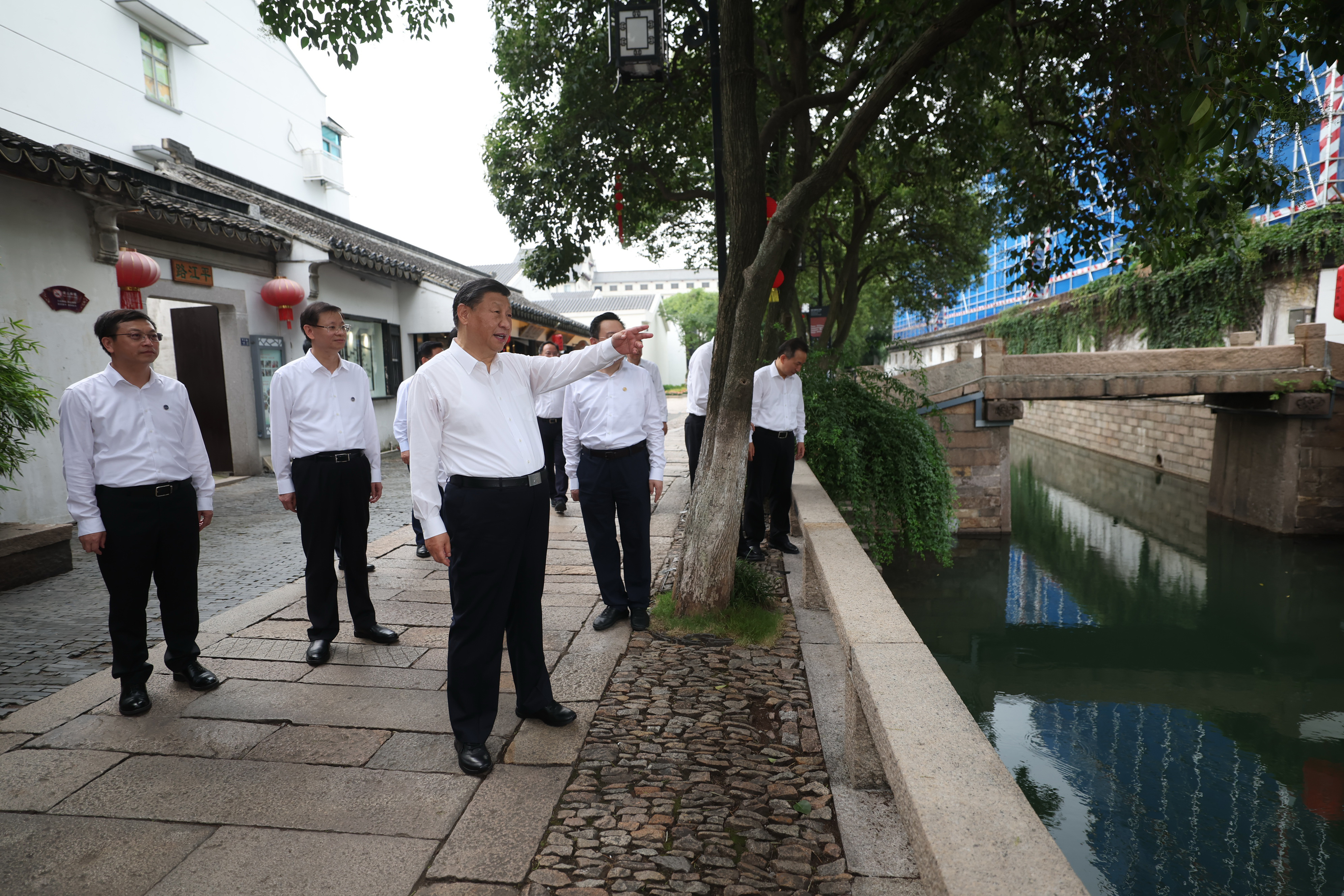 2023年7月6日，習(xí)近平在蘇州平江歷史文化街區(qū)考察。