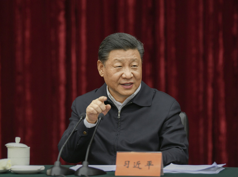 2019年4月15日至17日，中共中央總書記、國家主席、中央軍委主席習(xí)近平在重慶考察，并主持召開解決“兩不愁三保障”突出問題座談會。這是4月16日下午，習(xí)近平主持召開解決“兩不愁三保障”突出問題座談會并發(fā)表重要講話。新華社記者 謝環(huán)馳 攝